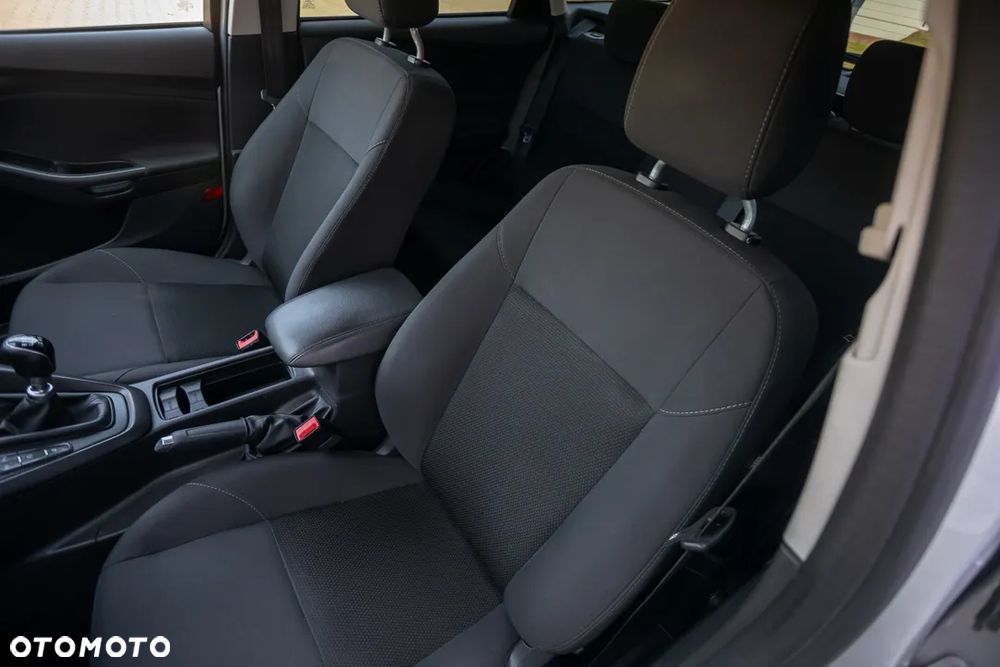 Ford Focus - 16