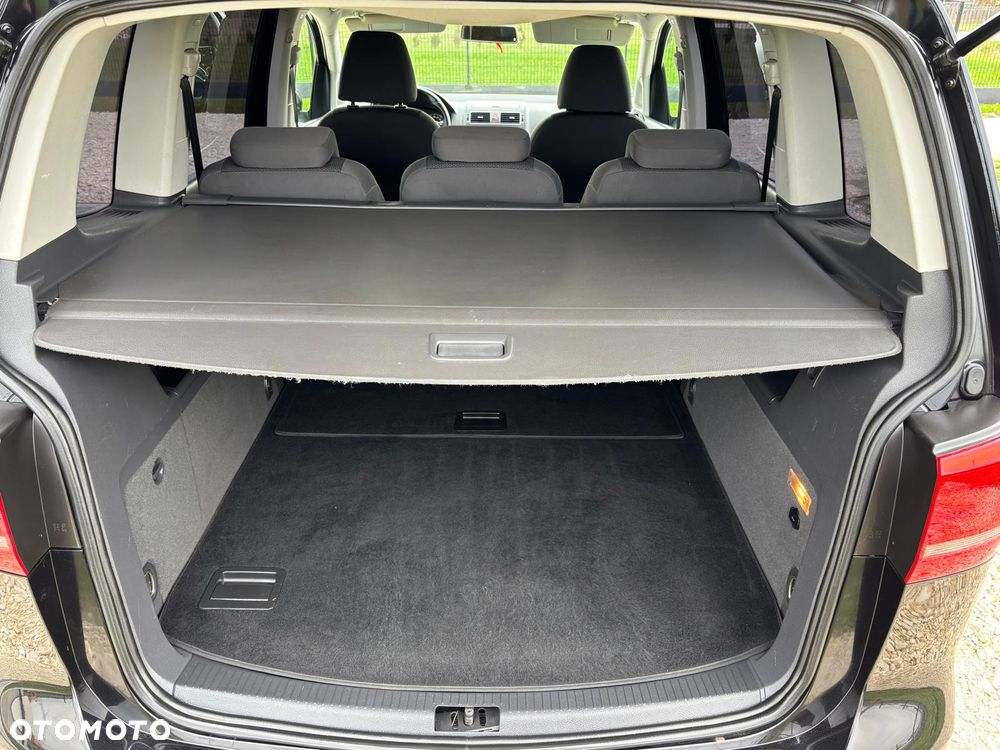 Volkswagen Touran 1.6 TDI DPF Life - 25