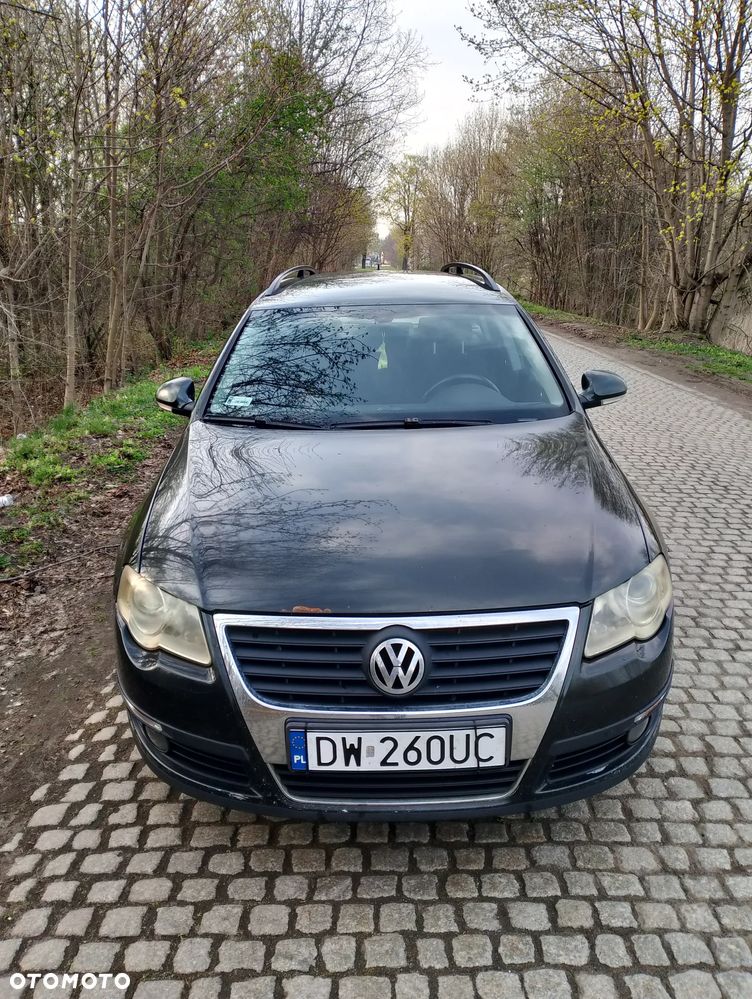 Volkswagen Passat 1.9 TDI DPF Comfortline - 2