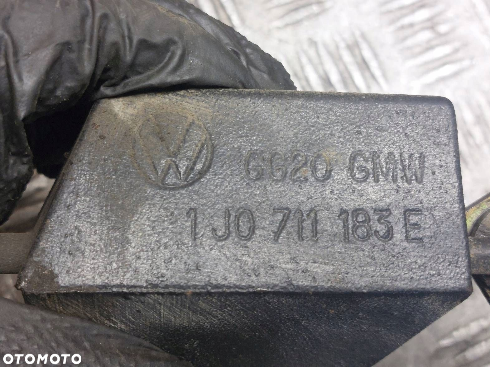 WYBIERAK SKRZYNI BIEGÓW VOLKSWAGEN BORA I 1J0711183E - 2