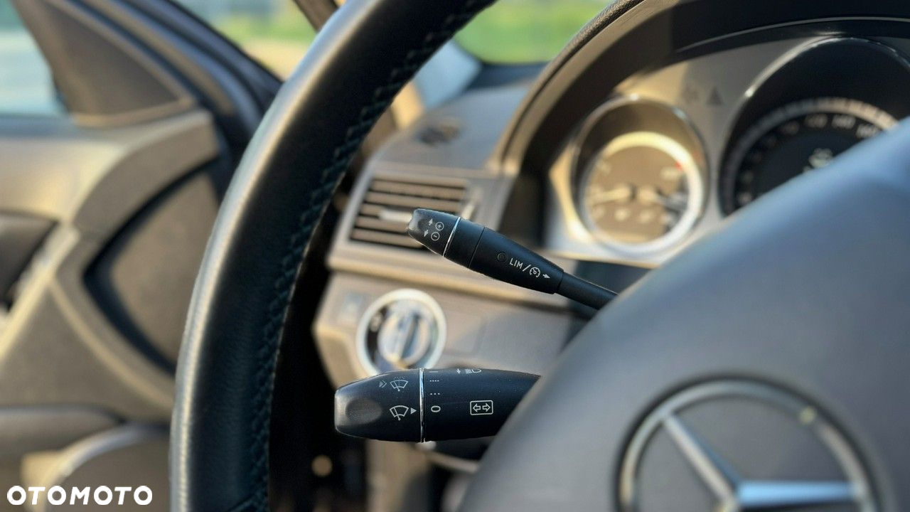 Mercedes-Benz Klasa C - 31