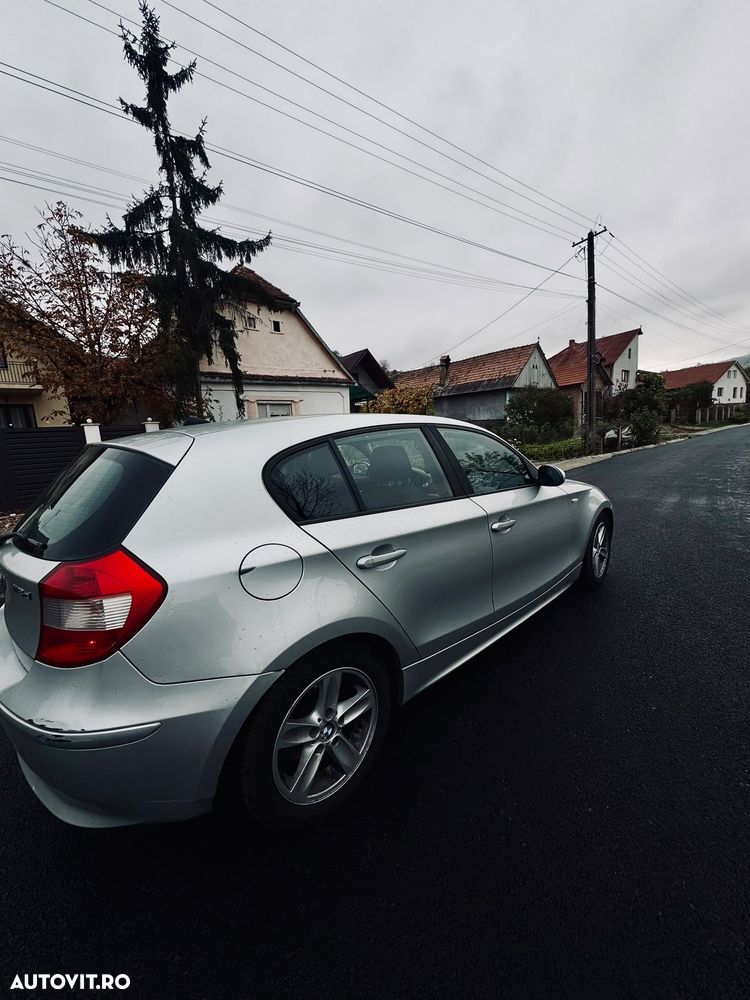 BMW Seria 1 120d - 2