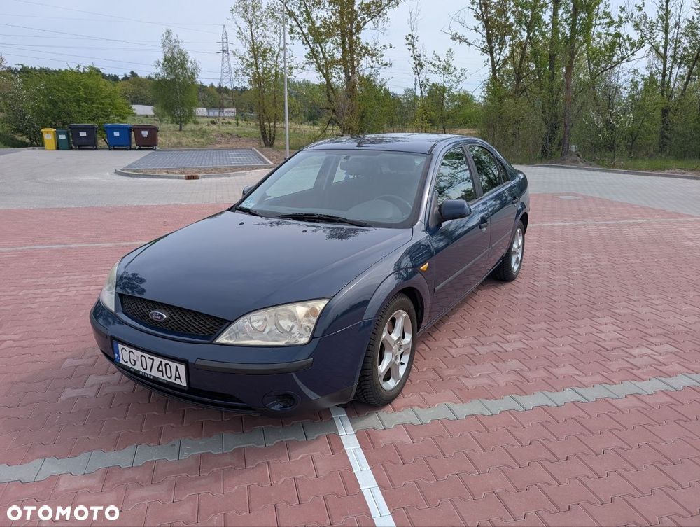 Ford Mondeo 1.8 Ambiente - 3