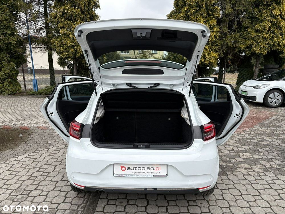 Renault Clio - 26