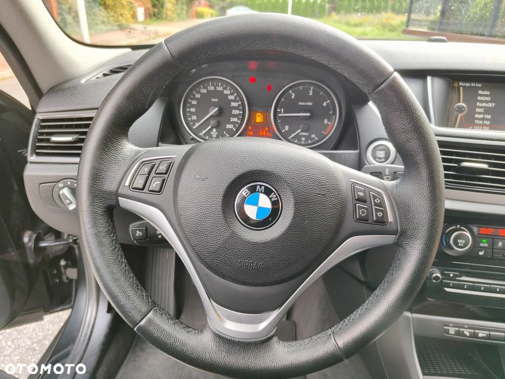 BMW X1 sDrive16d xLine - 32