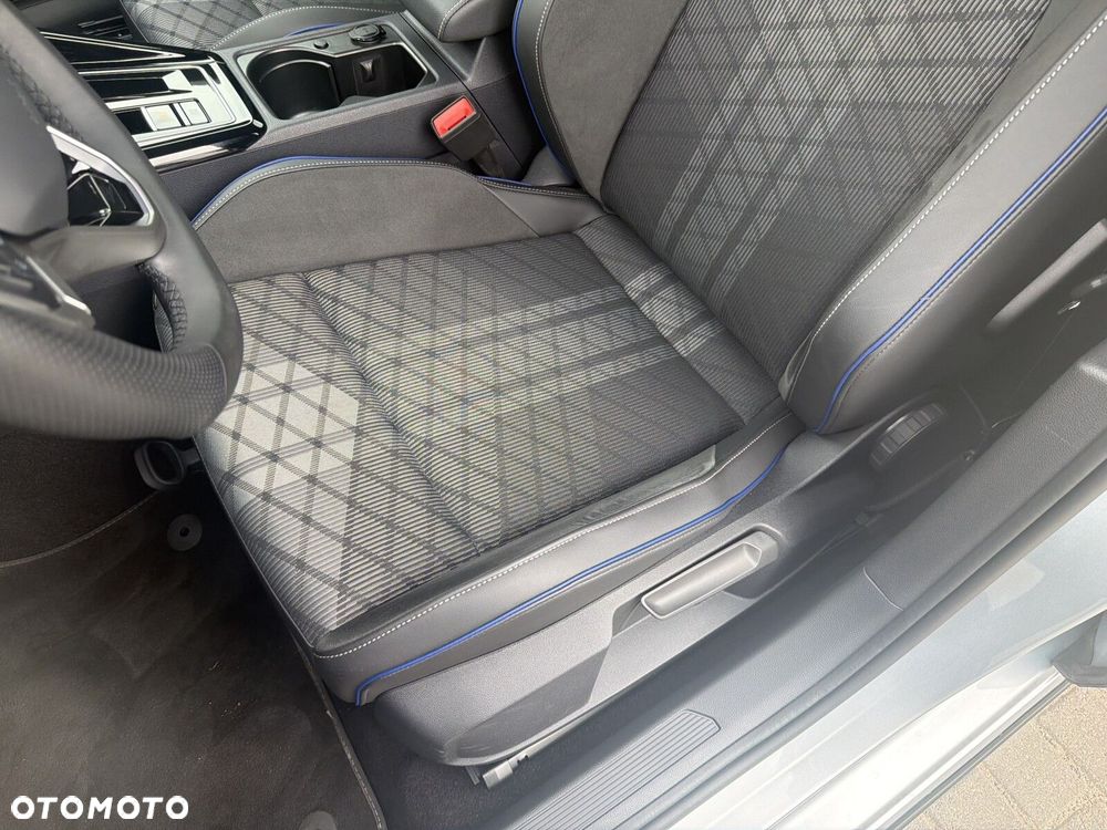 Volkswagen Golf Variant 2.0 TDI R-Line DSG - 13