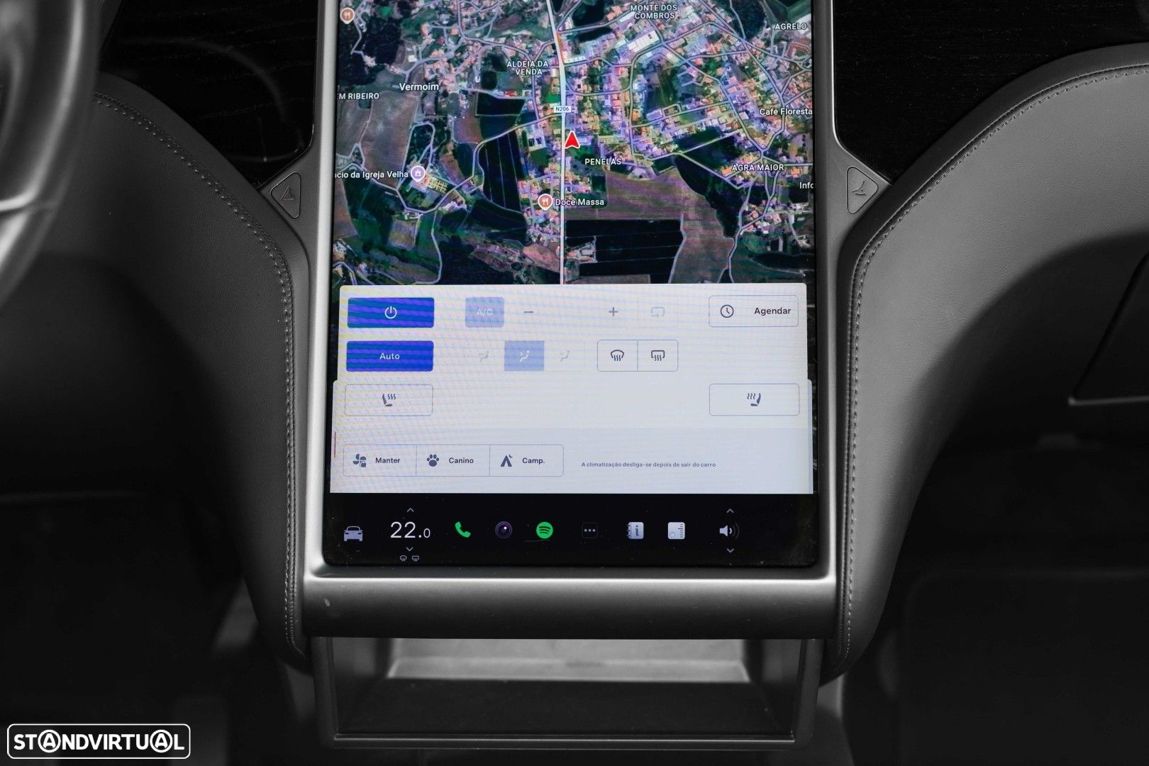 Tesla Model X 75D - 28