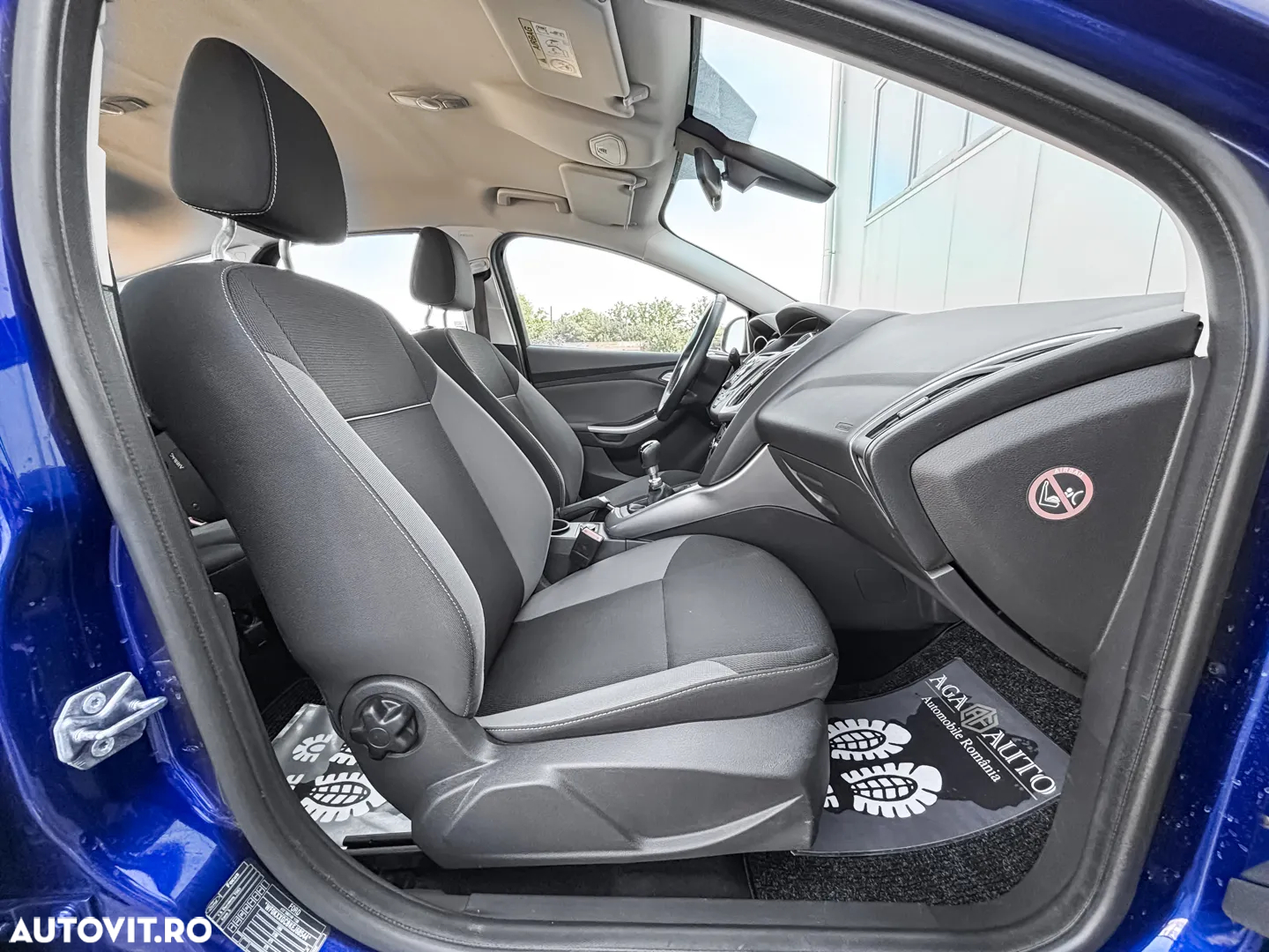 Ford Focus - 8