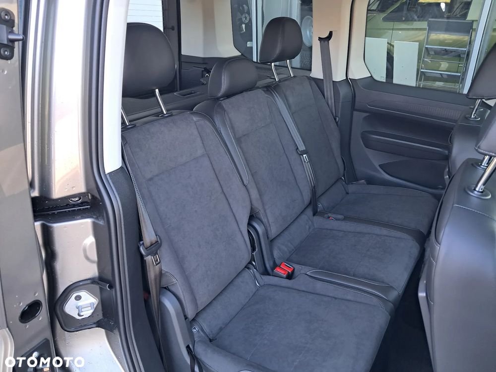 Volkswagen Caddy 1.5 TSI Life DSG - 17