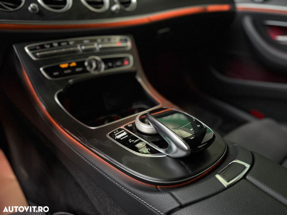 Mercedes-Benz E 200 MHEV 4MATIC Aut. - 9