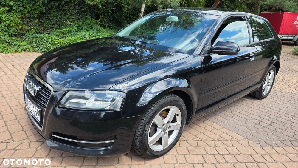 Audi A3 3-drzwiowe 1.6 TDI DPF Attraction - 10