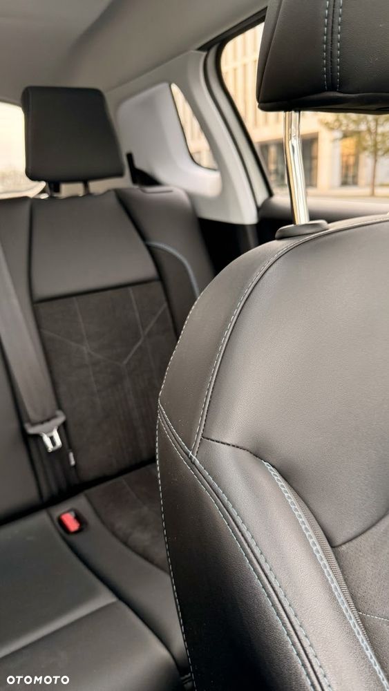 Peugeot 2008 - 8