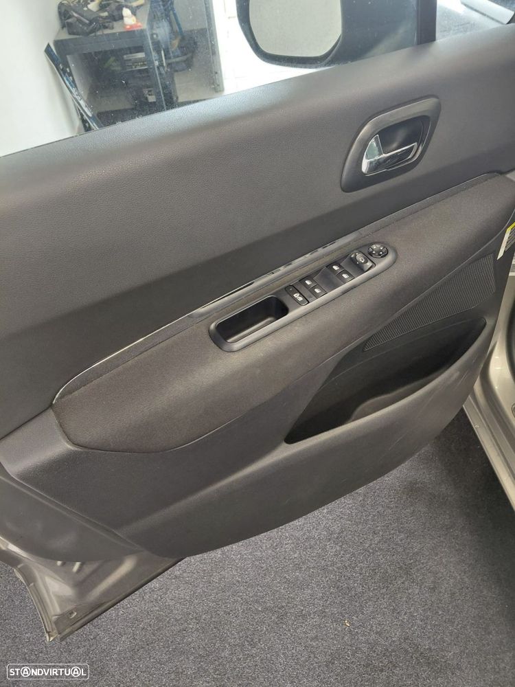 Peugeot 5008 1.6 HDi Sport - 21