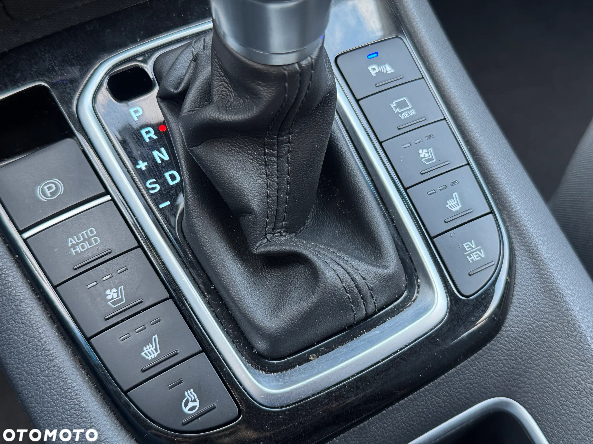 Hyundai IONIQ plug-in hybrid Platinum - 17