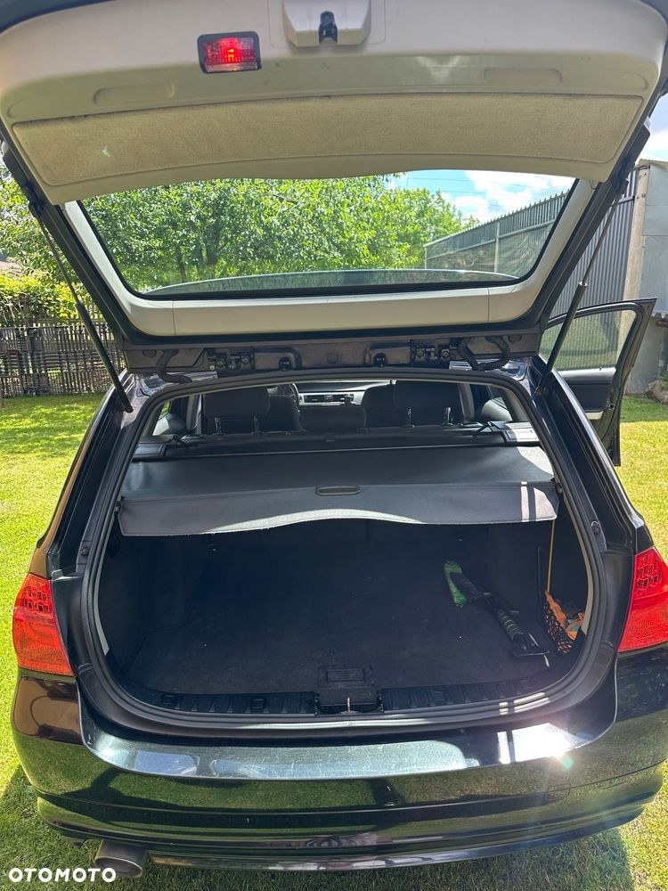 BMW Seria 3 320d DPF - 13