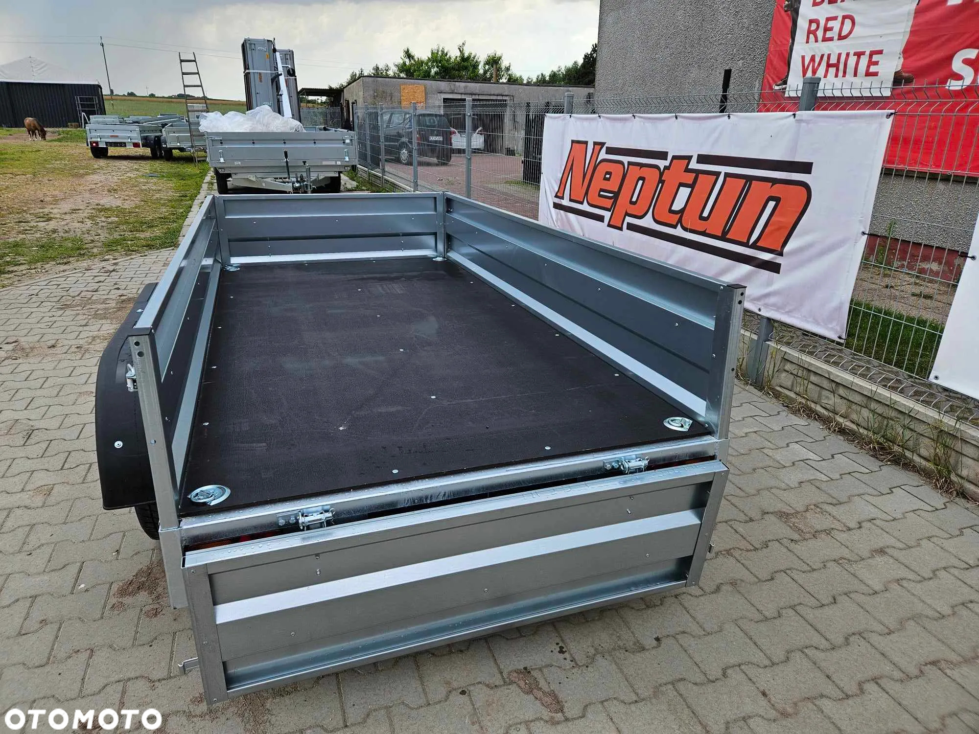 Neptun RUSTIK N7-236 skrzynia 236 x 129cm burty 40cm! 2 osie - 10