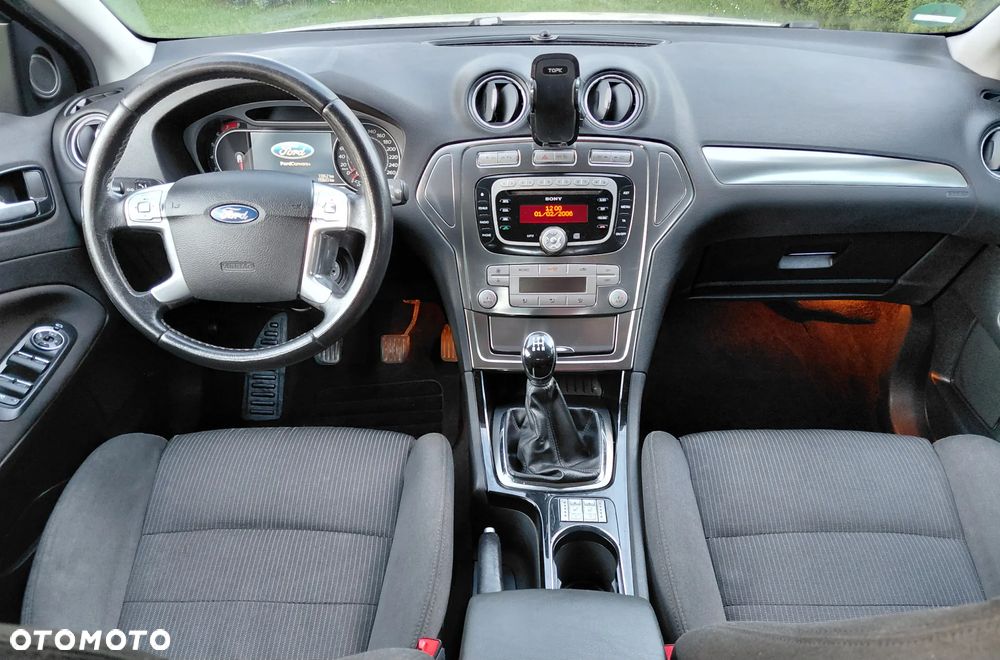 Ford Mondeo 2.0 Viva Titanium - 16