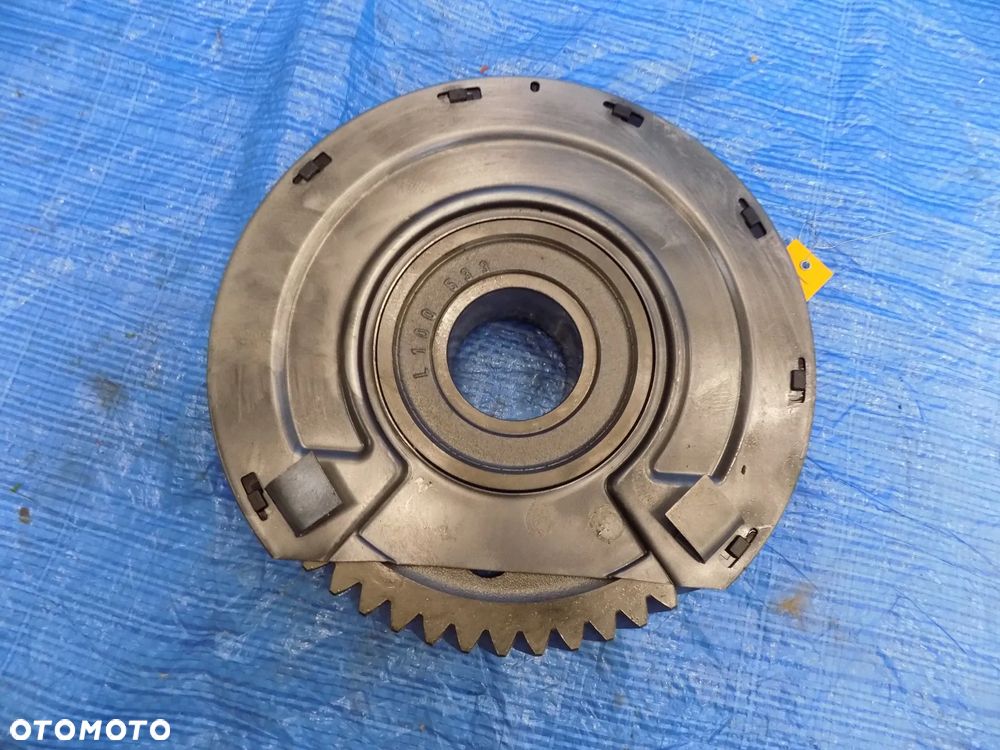 John Deere seria 6000, 6600  6230 6400 Koło zebate wom pto l100533 6630 - 3