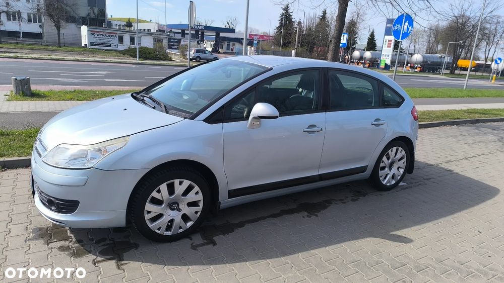 Citroën C4 2.0 16V Exclusive - 1