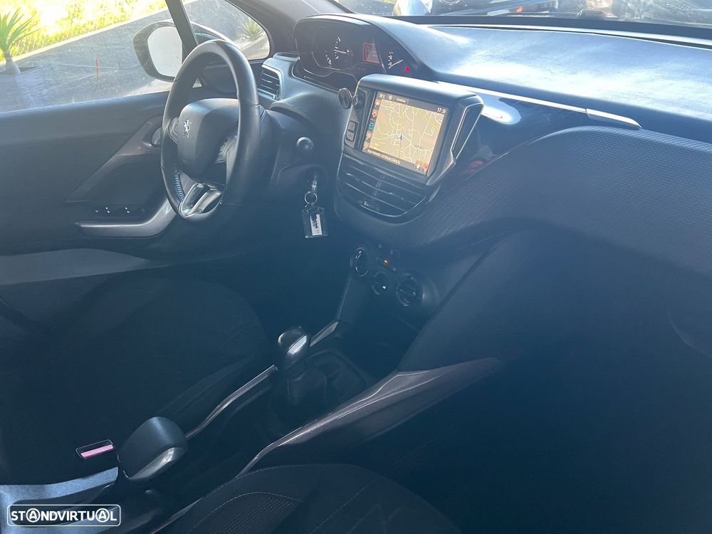 Peugeot 2008 1.2 PureTech Style - 38