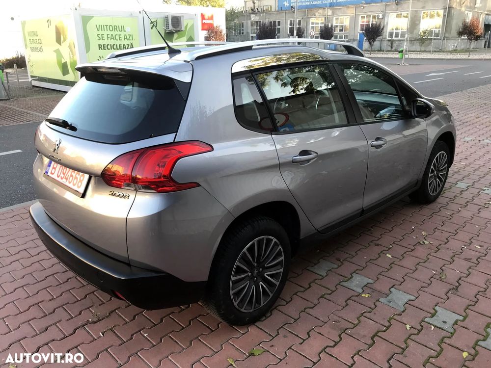 Peugeot 2008 1.2 L PureTech Active - 2