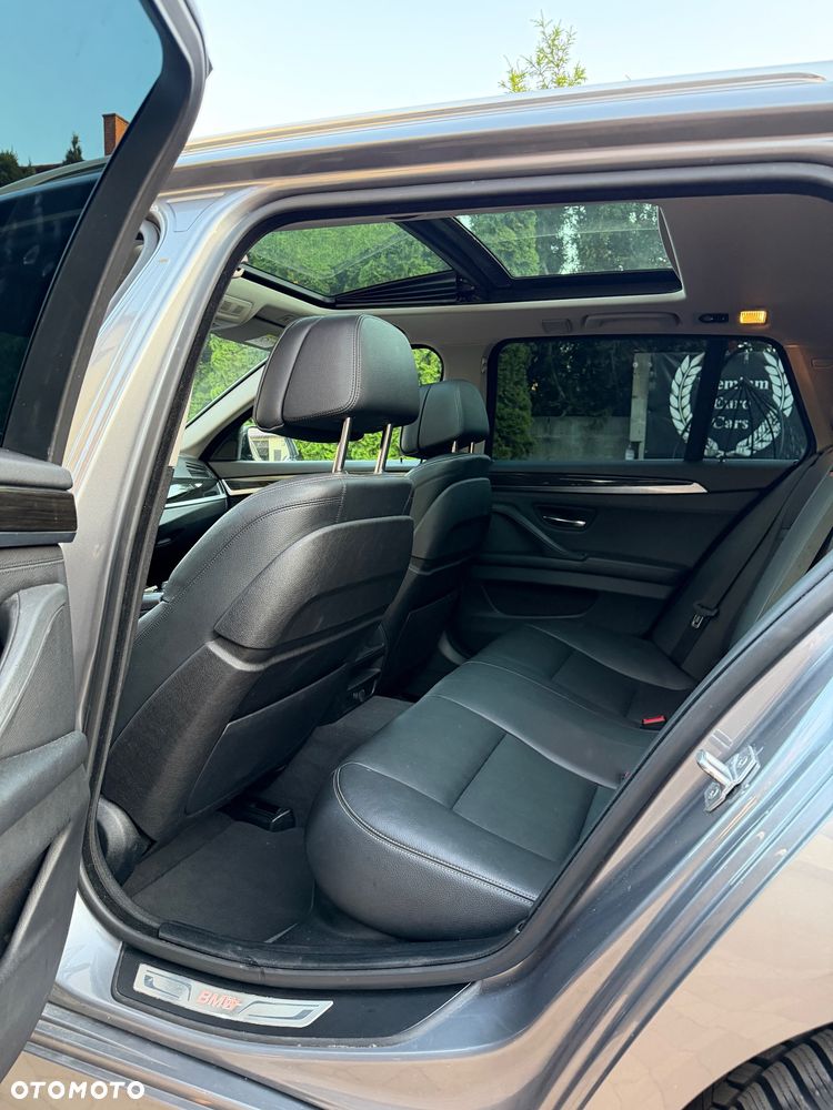 BMW Seria 5 520d Luxury Line - 24