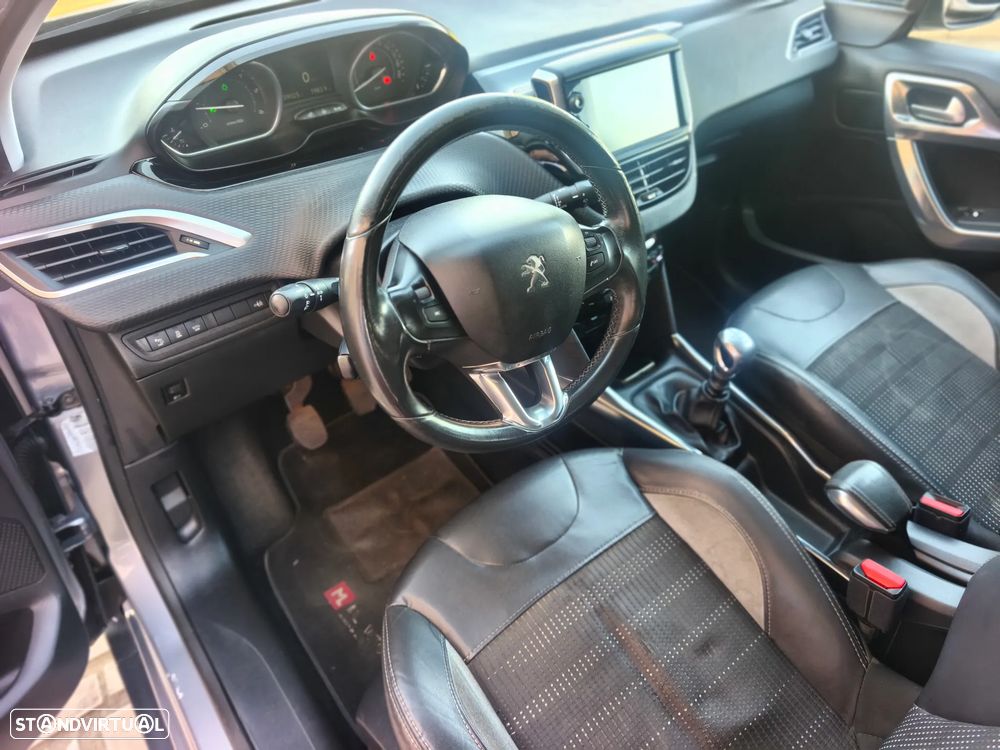Peugeot 2008 e-HDi FAP 115 STOP & START Allure - 21