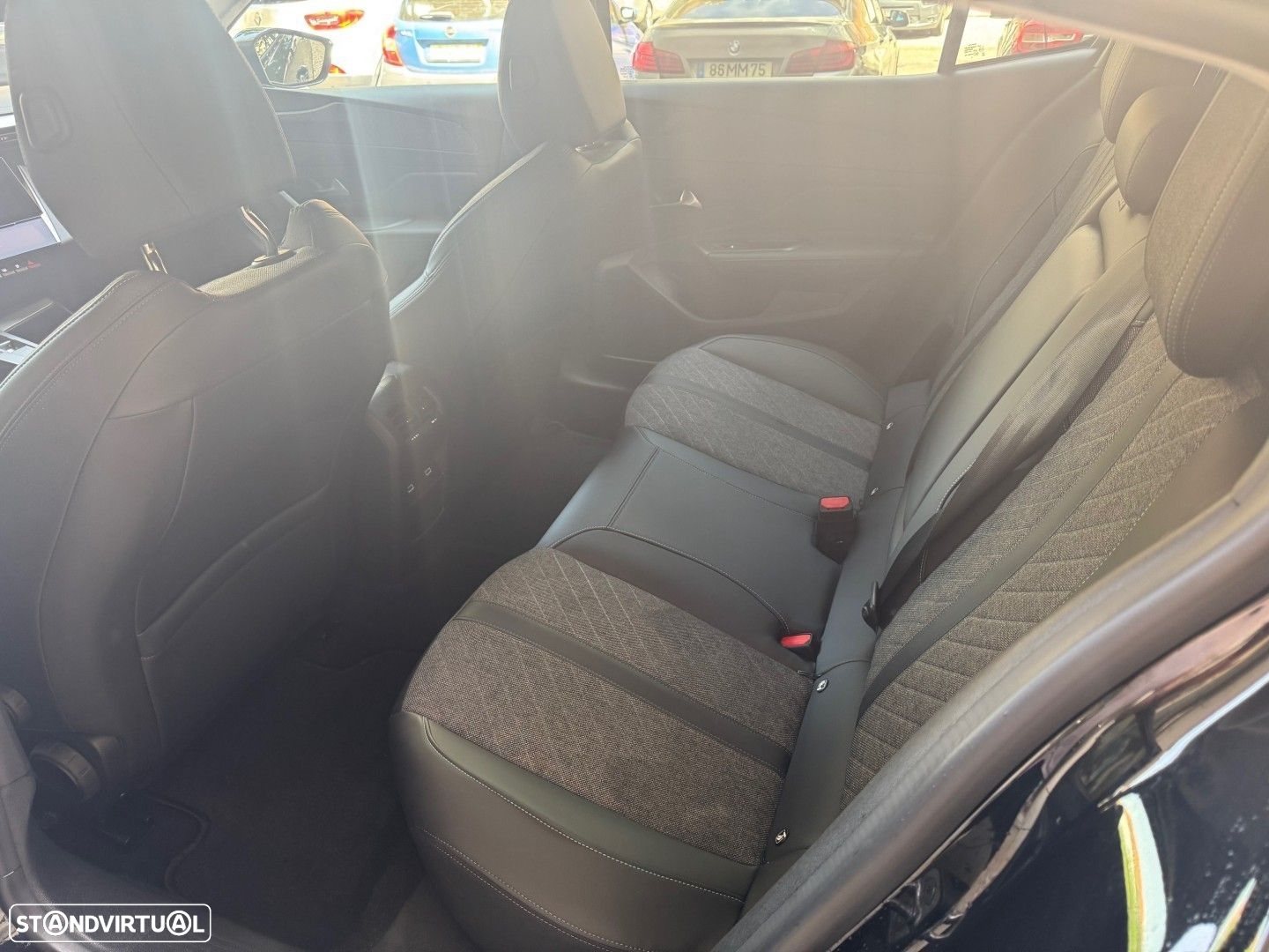 Peugeot 408 1.2 PureTech Allure Pack EAT8 - 6