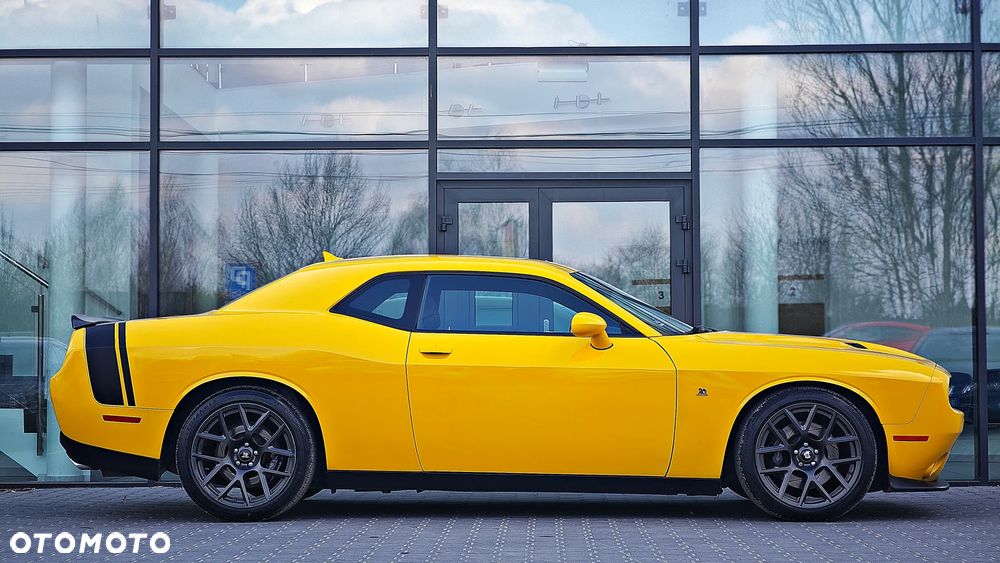 Dodge Challenger 6.4 Scat Pack - 2