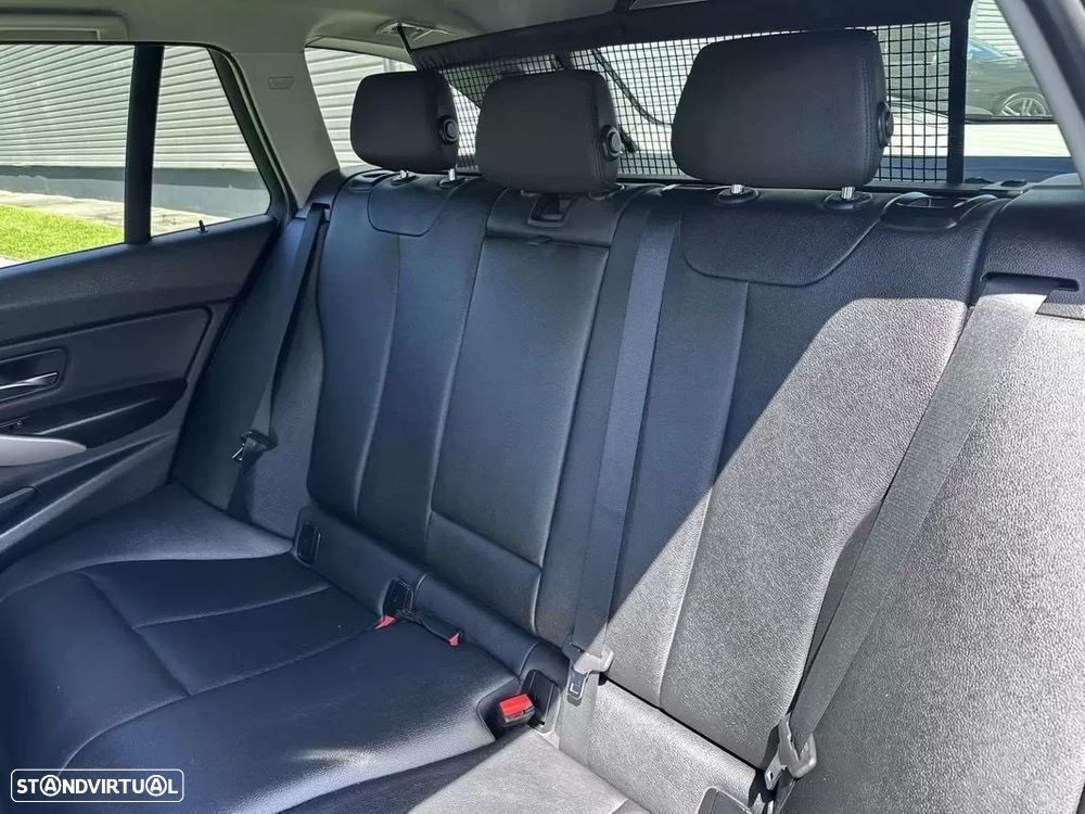 BMW 316 d Line Sport Shadow - 39