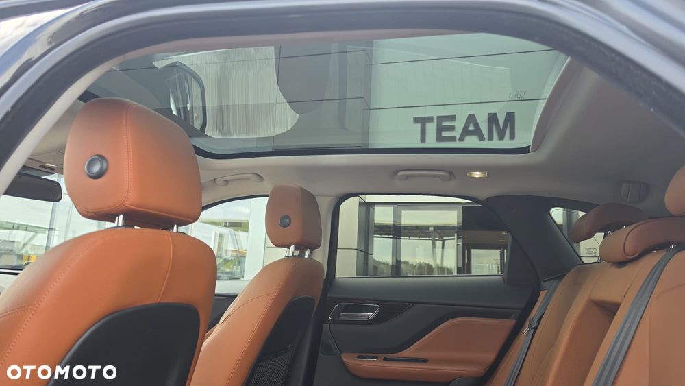 Jaguar F-Pace 2.0 i4P AWD Portfolio - 13