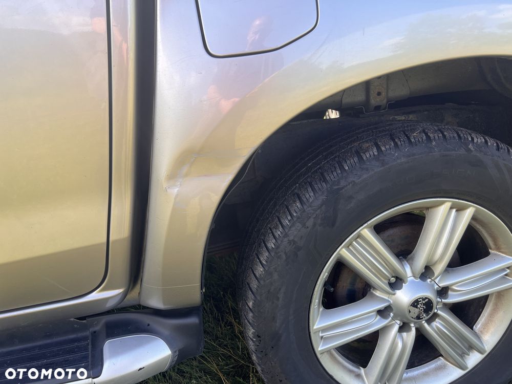 Isuzu D-Max 1.9 DC LSX - 10