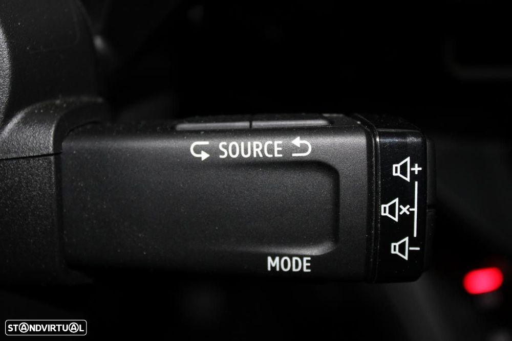 Renault 5 E-Tech 52 kWh Iconic Cinq Autonomia Conforto - 20