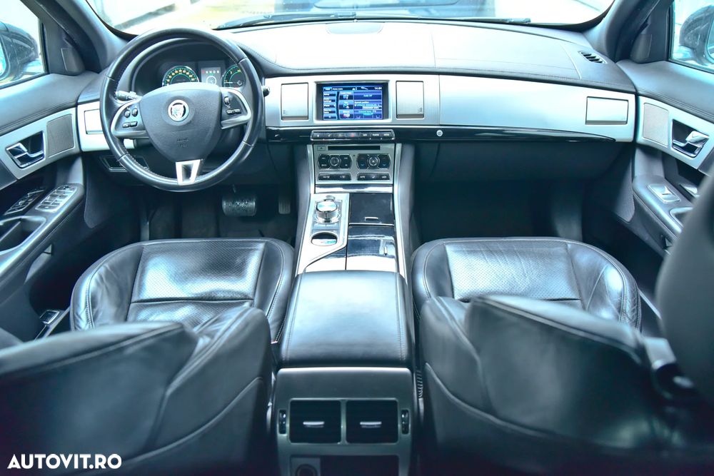 Jaguar XF 2.2 Diesel - 5