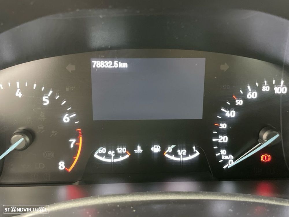 Ford Focus 1.0 EcoBoost MHEV ST-Line - 9