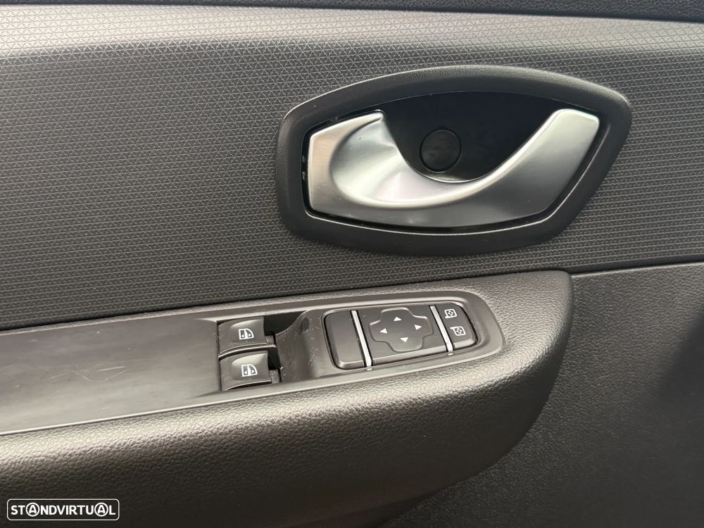 Renault Clio 1.5 dCi Zen - 21