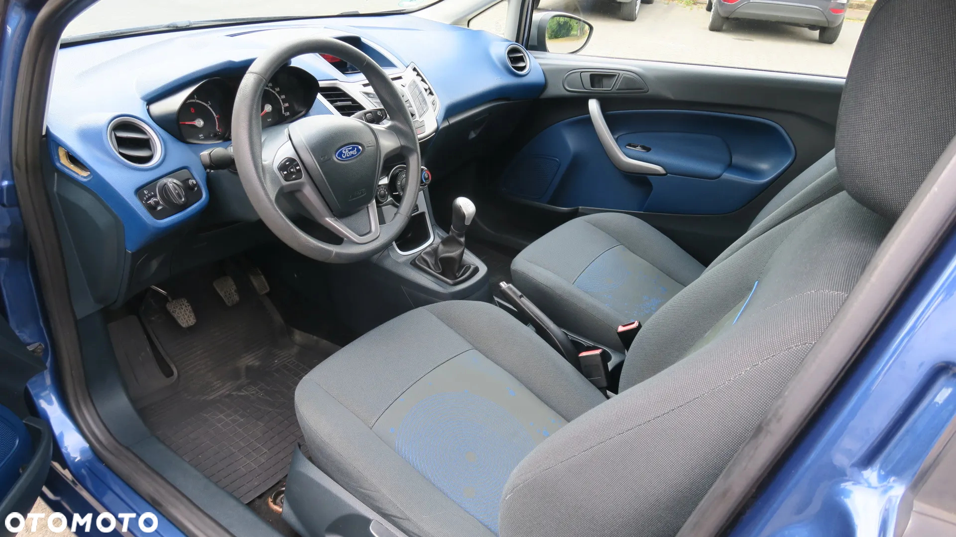 Ford Fiesta 1.4 Ambiente - 8