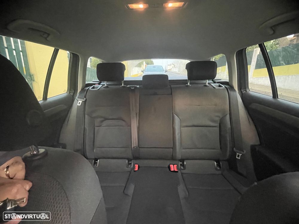 VW Golf Variant 1.6 TDi BlueMotion Confortline - 6