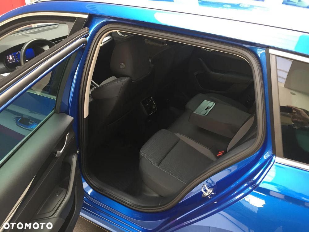 Skoda Octavia 1.5 TSI Business - 8