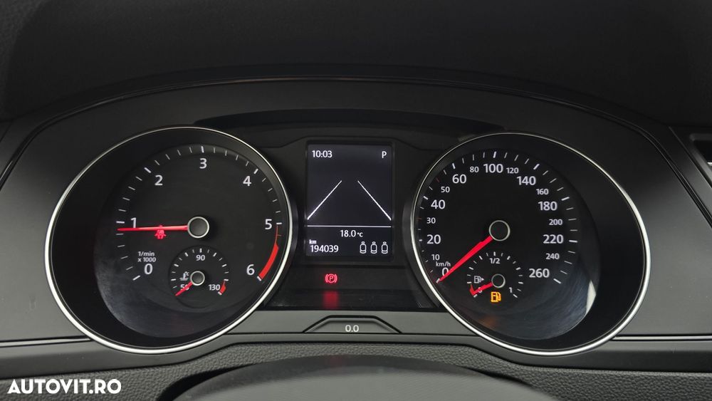 Volkswagen Passat 2.0 TDI DSG Comfortline - 16