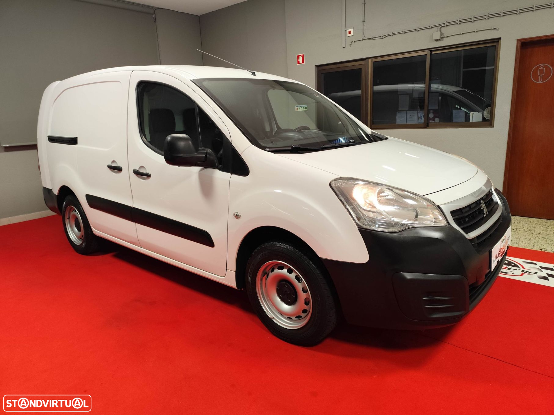 Peugeot Partner 1.6 BlueHDi L2 Premium 3L - 8
