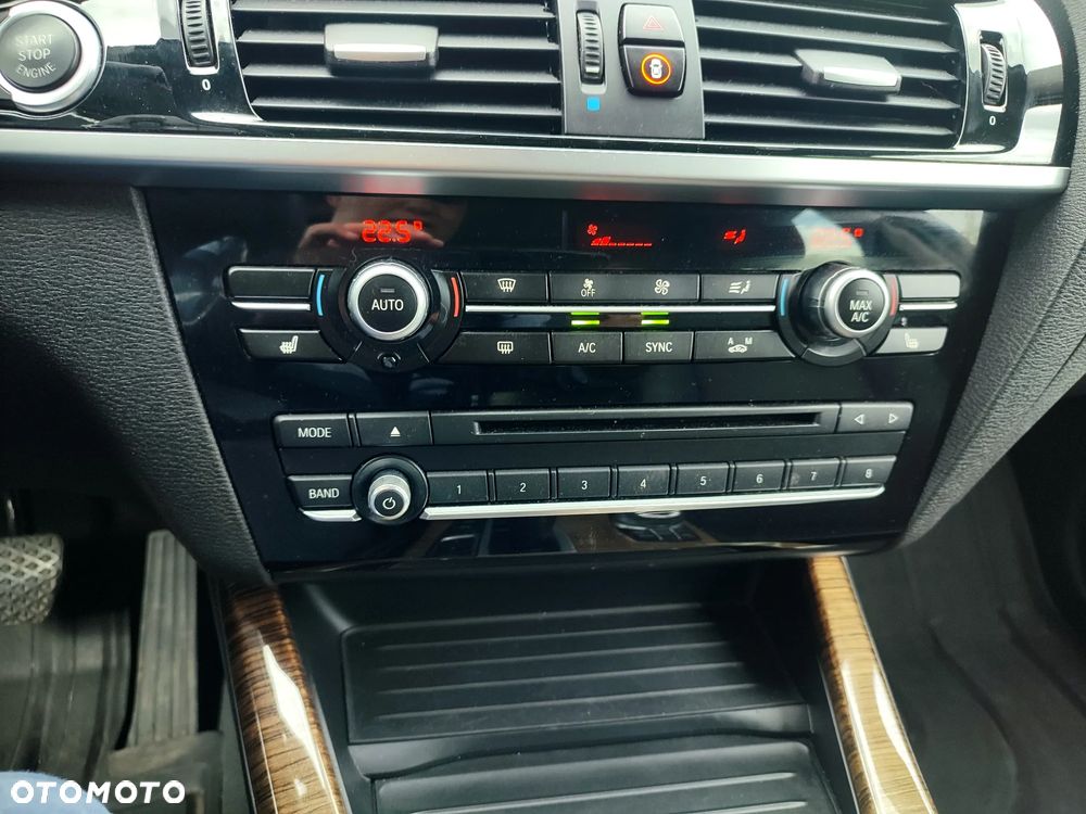 BMW X3 28i xDrive - 14