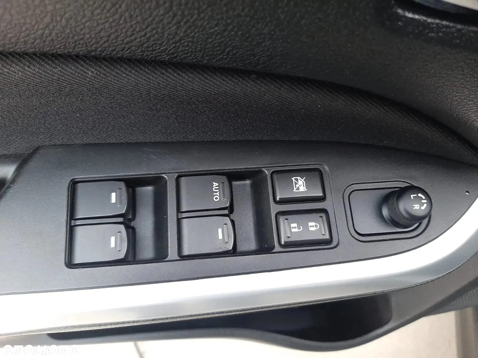 Suzuki Vitara 1.6 (4x4) Allgrip Comfort - 19