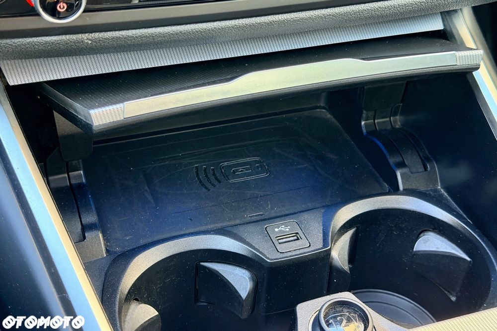 BMW Seria 3 320d xDrive M Sport sport - 31