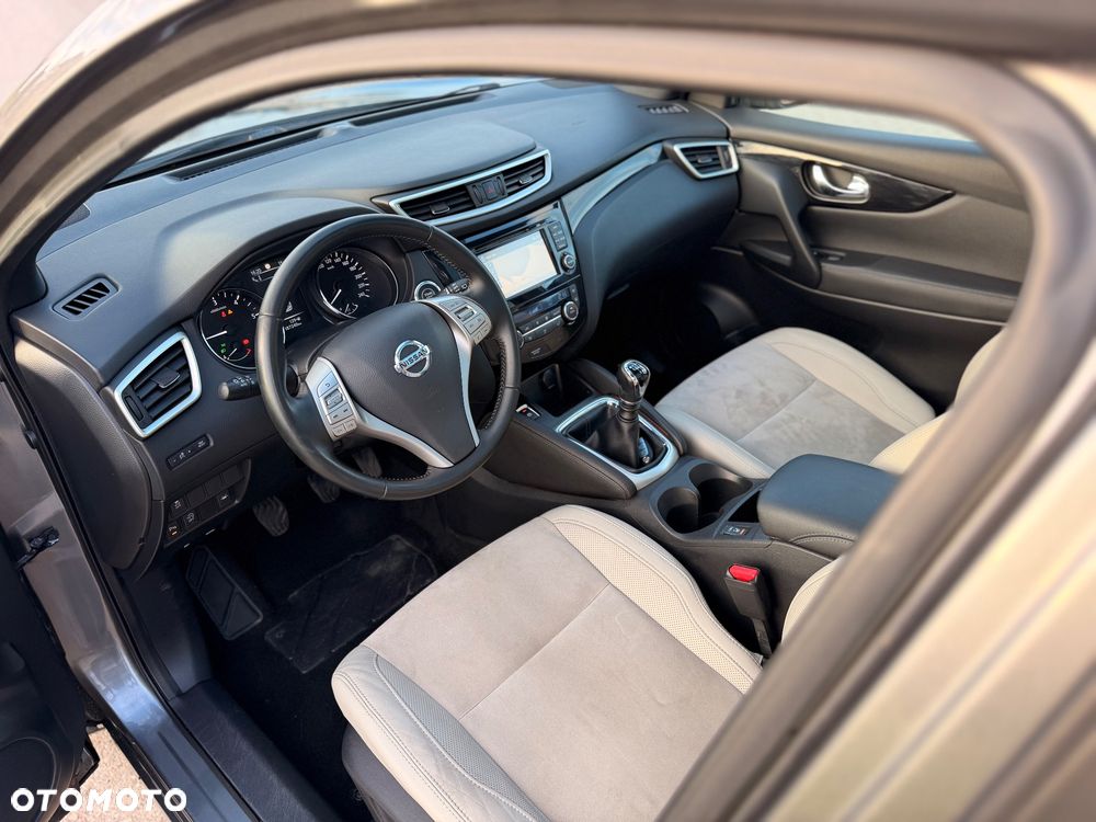 Nissan Qashqai 1.6 DCi Tekna+ - 18