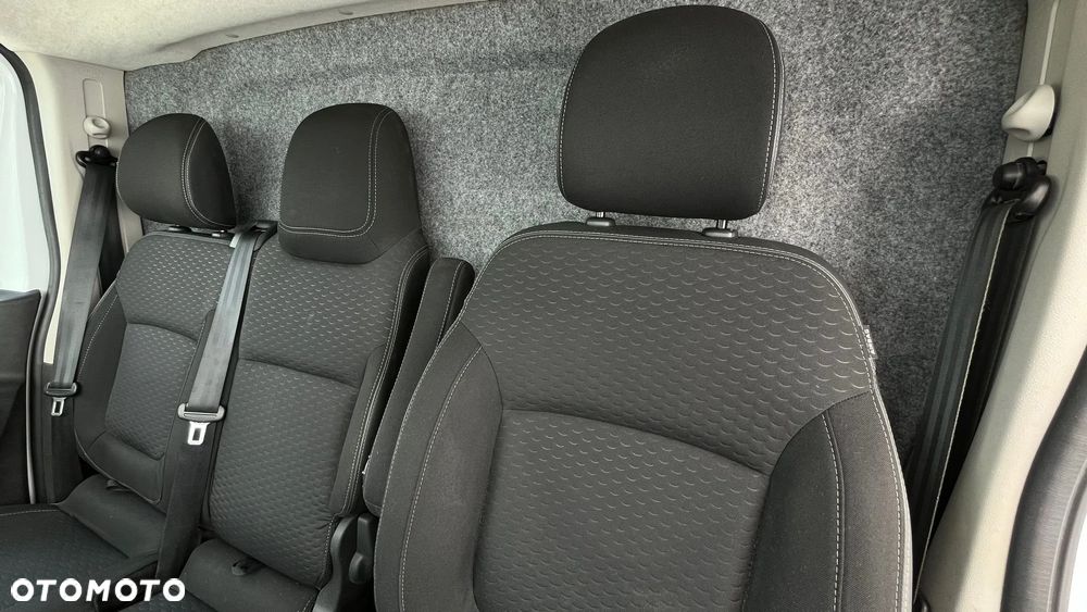 Opel Vivaro - 21