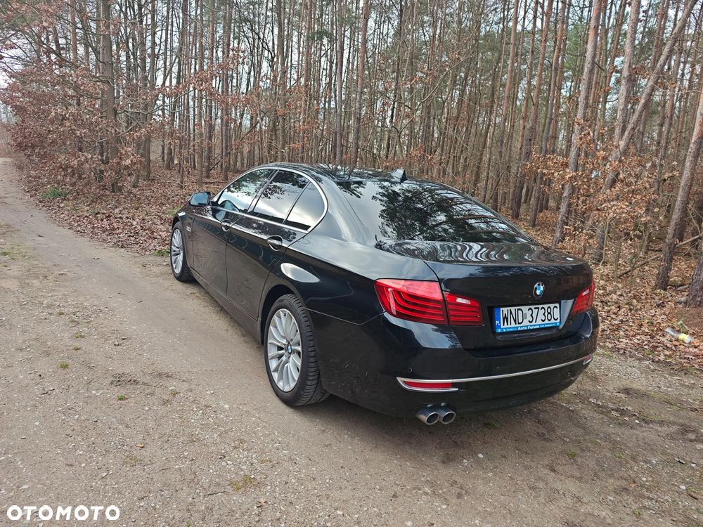 BMW Seria 5 520d xDrive - 4