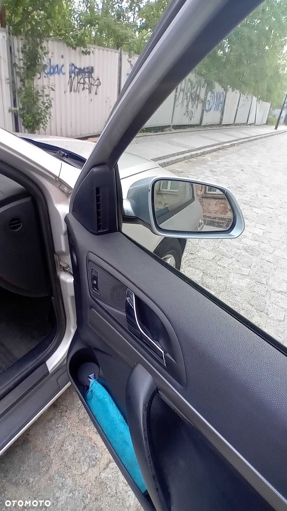 Skoda Octavia 1.6 Ambiente Tiptr - 16