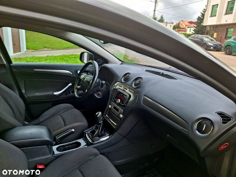 Ford Mondeo 2.0 Titanium - 22
