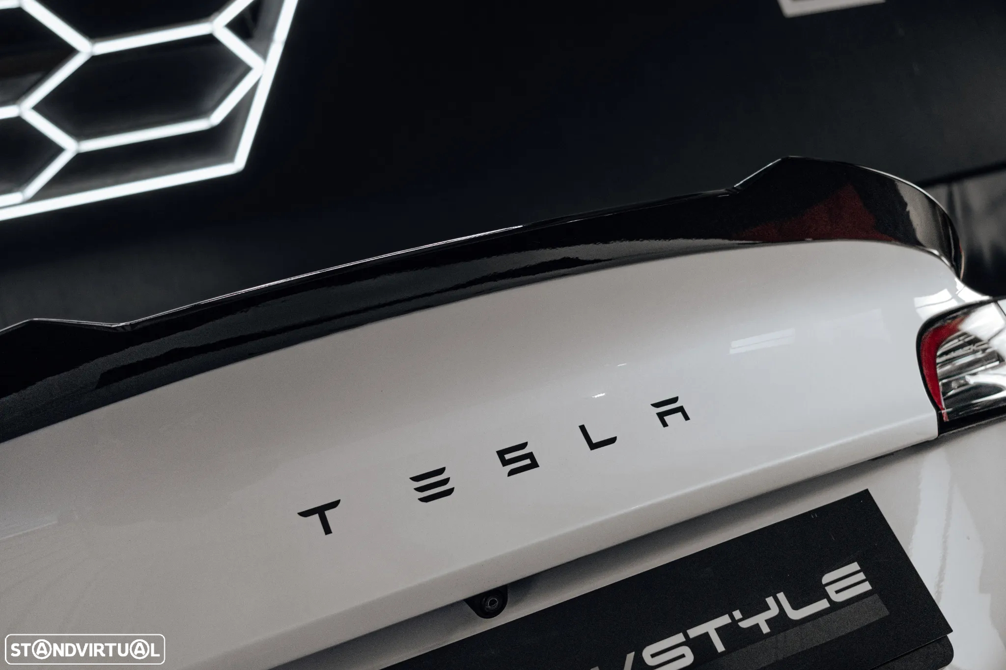 Tesla Model 3 Standard Range Plus RWD - 16